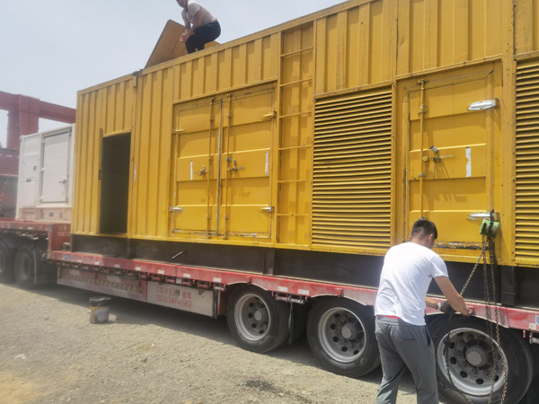 揭西发电机出租100KW发电机需要什么规格的电缆线？